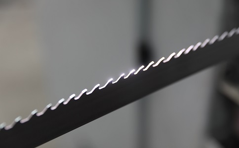 池州双金属带锯条产生切削噪音的原因具体有哪些？